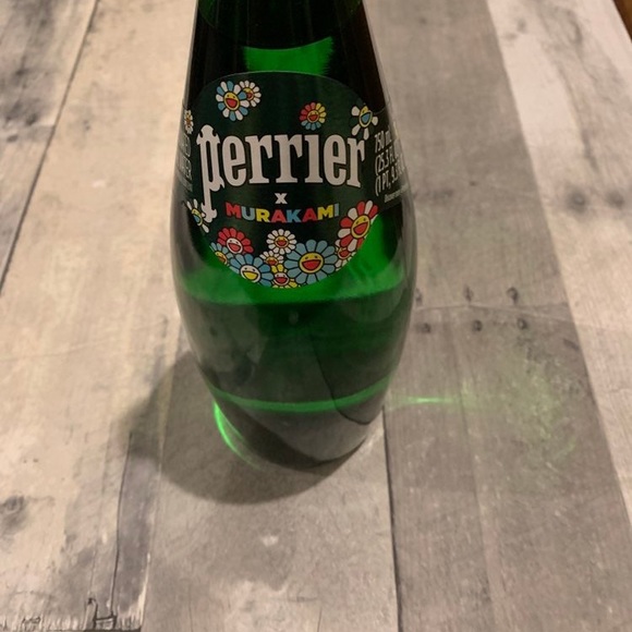 Rare PERRIER x MURAKAMI 750ml glass - Picture 3 of 4